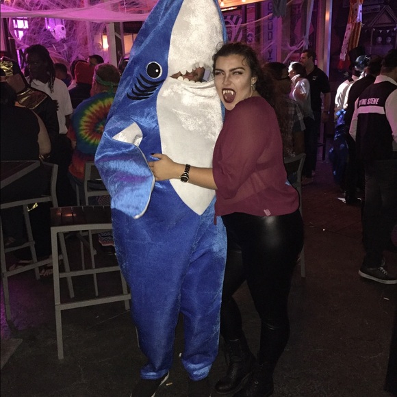 Meet your Posher, Jessica - Picture 4 of 5